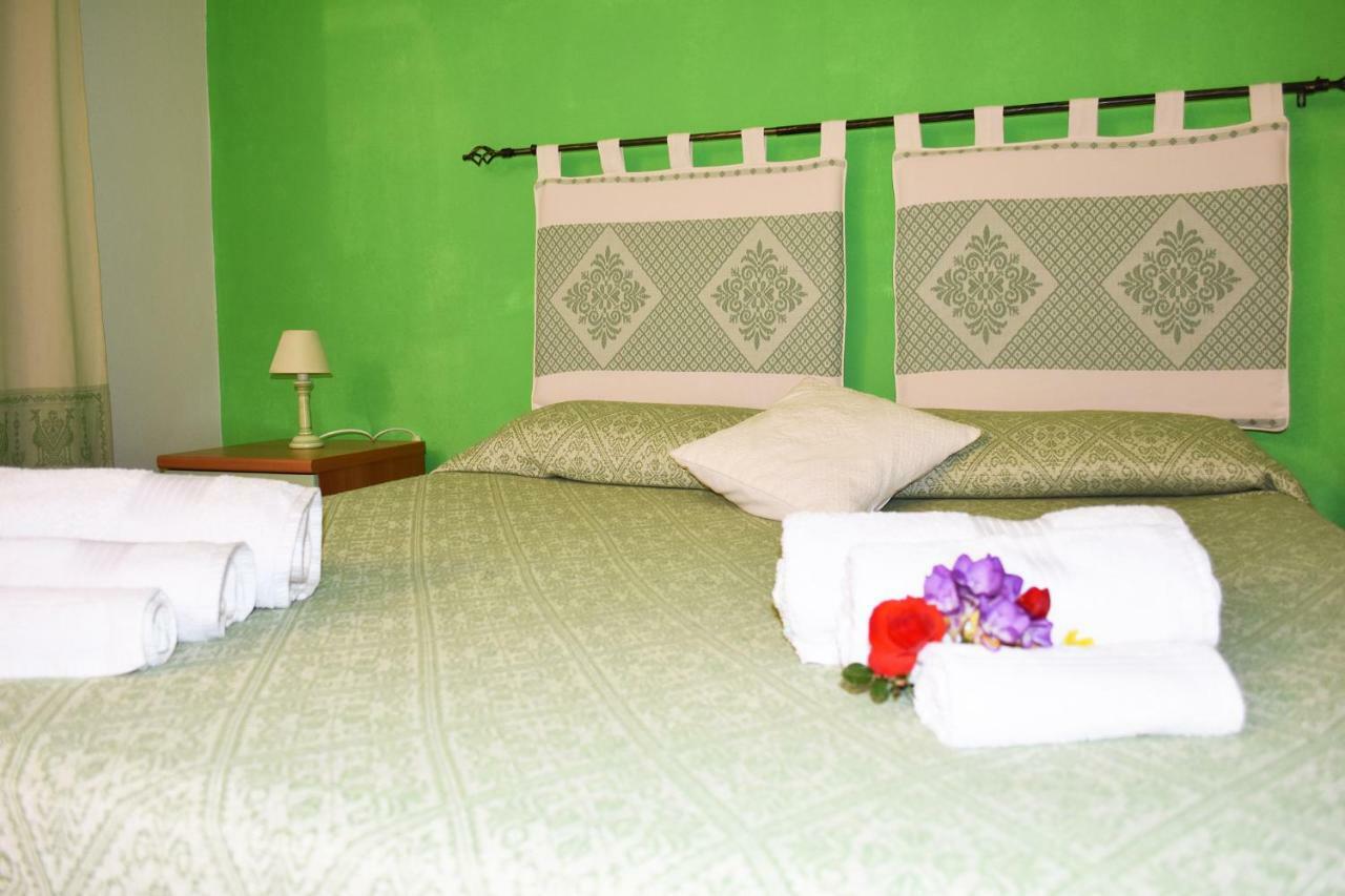 ארבאטקס Casa Vacanza Porto Frailis Gia Porto Frailis B&B מראה חיצוני תמונה